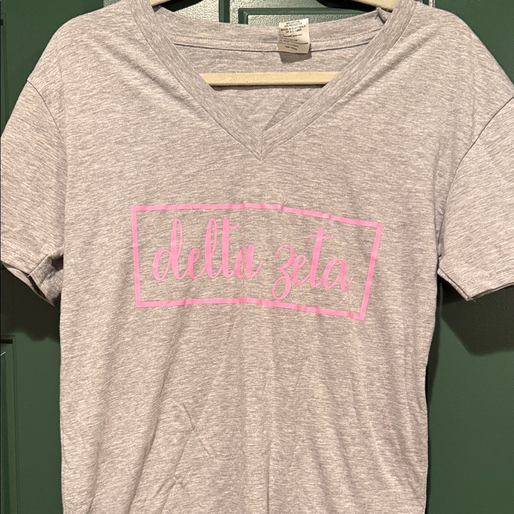 Gray V-Neck Short Sleeve Tee